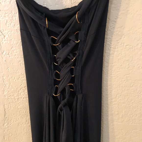 Black Fashion Nova dress - Picture 4 of 4